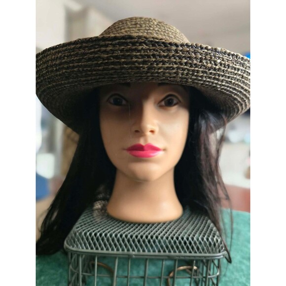 Helen Kaminski 100% raffia hat main image 6